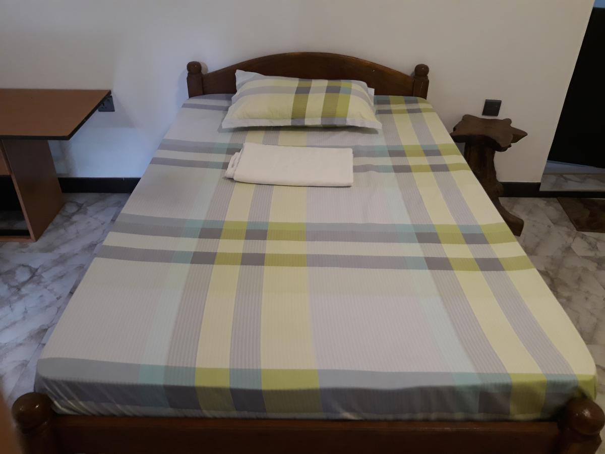 Hewage Resort Анурадхапура Экстерьер фото